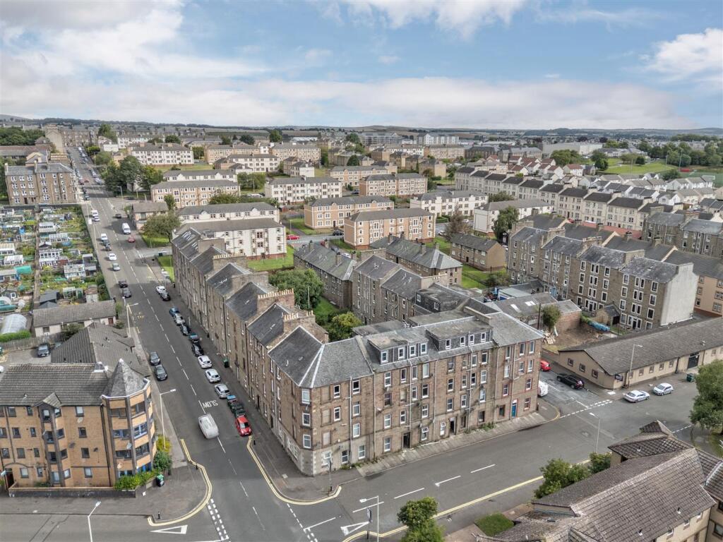 4-0 8 Tannadice Street Dundee-2.JPG