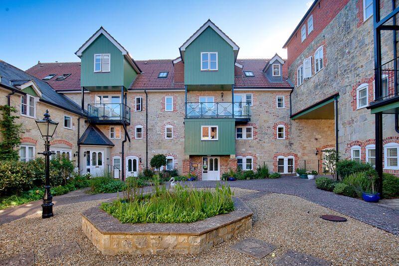 Communal Garden / Balcony 