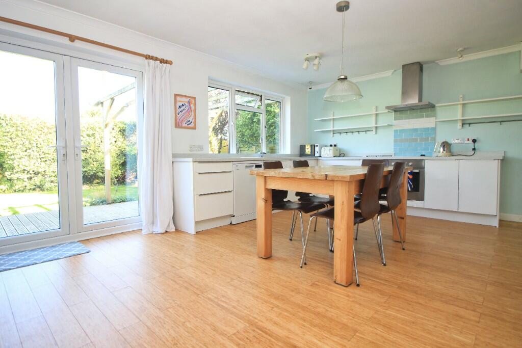 Dining Room &amp; Kitche