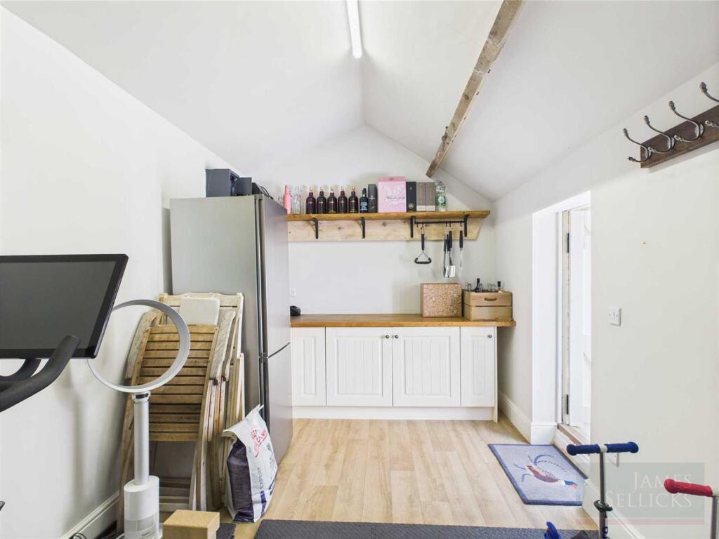 Outbuilding