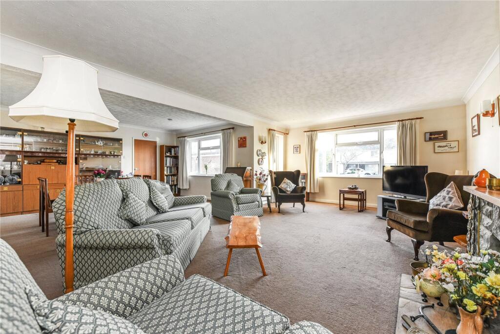 Sitting/Dining Rm