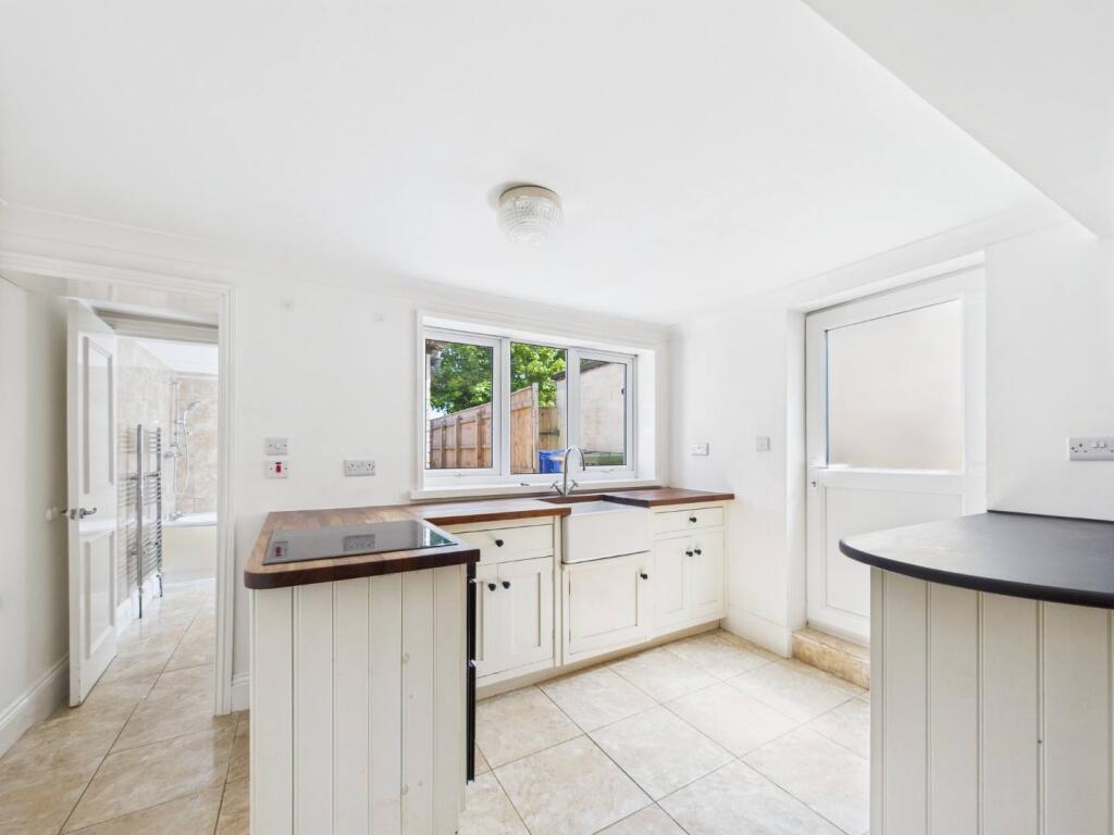 Kitchen/Dining Area