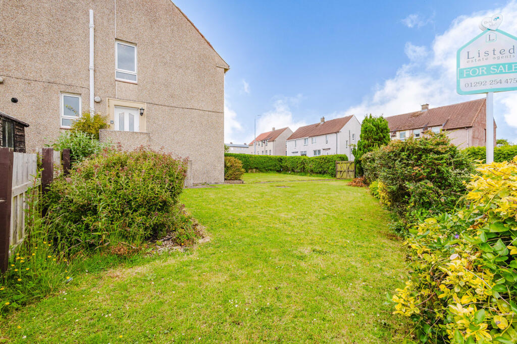 99 Back Rogerton Crescent (4 of 26)