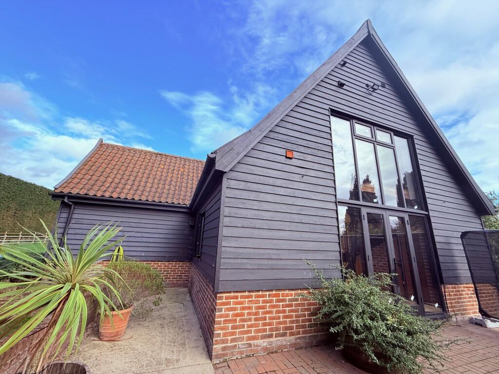 2,Clamp Farm Barn, Stowmarket, Suffolk, IP14