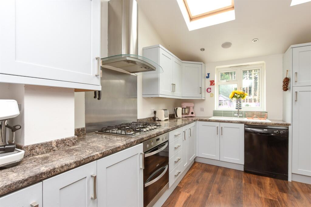 Dilston Road, Leatherhead, Surrey