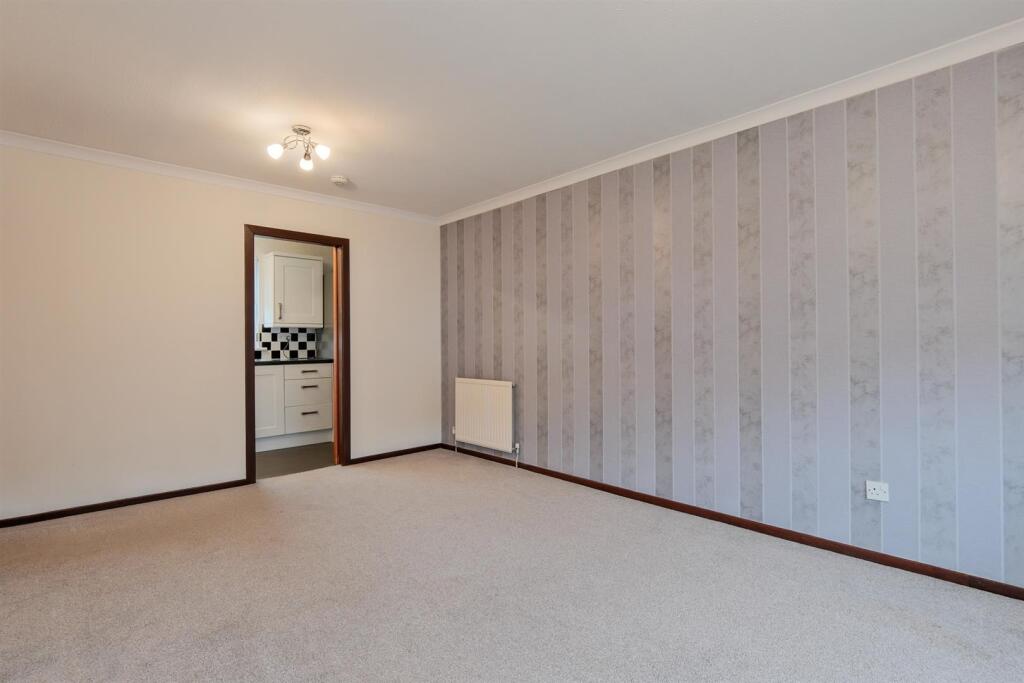 014-18 Hemmingen Court Carluke, Lanarkshire, ML8 5