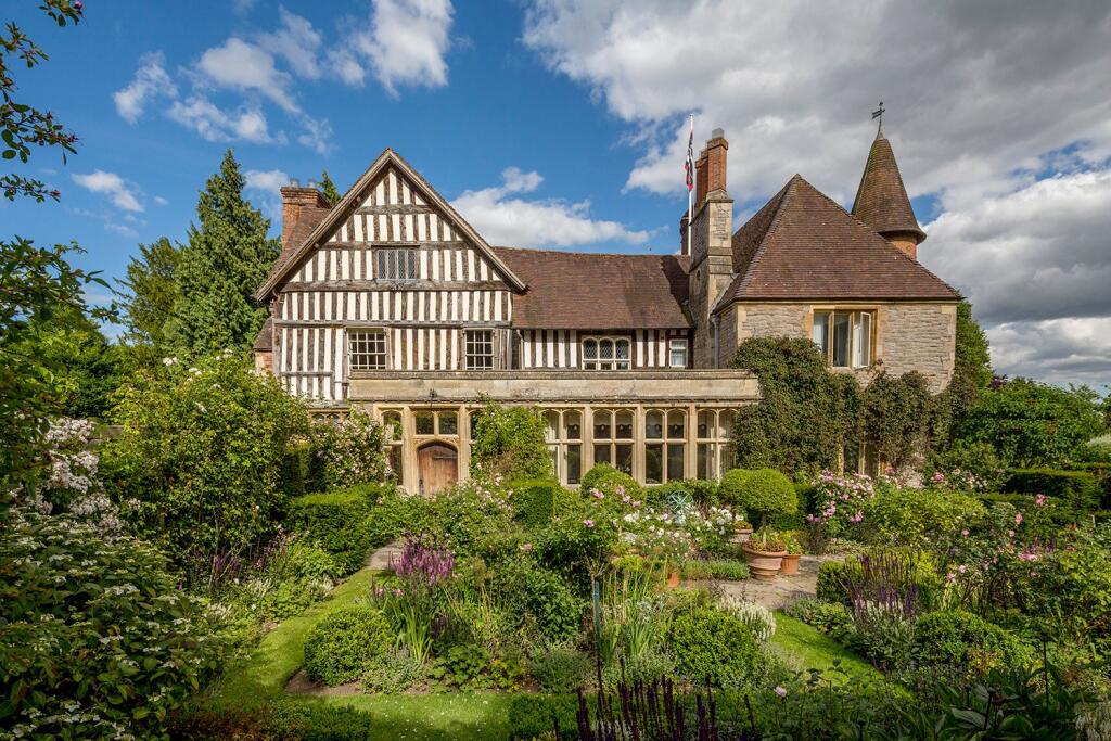 Little Malvern Court