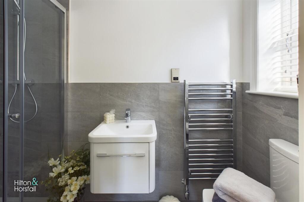 Internal Photo (Plot 8)