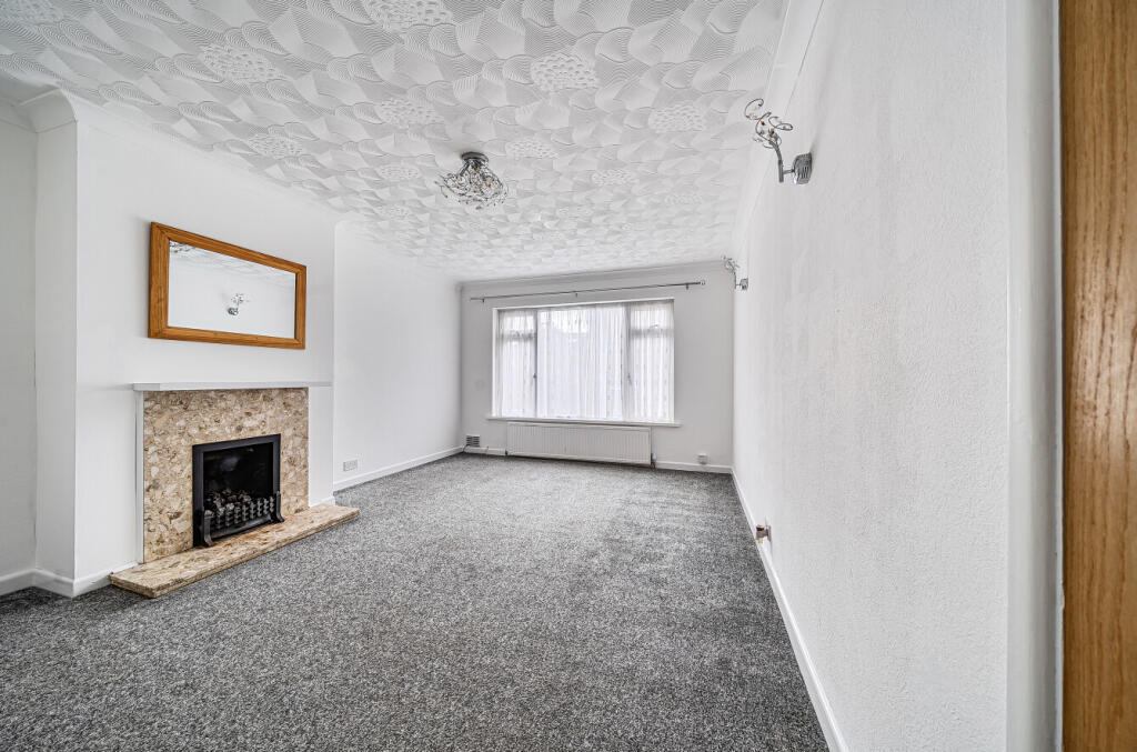 1370286-2-68f2632...