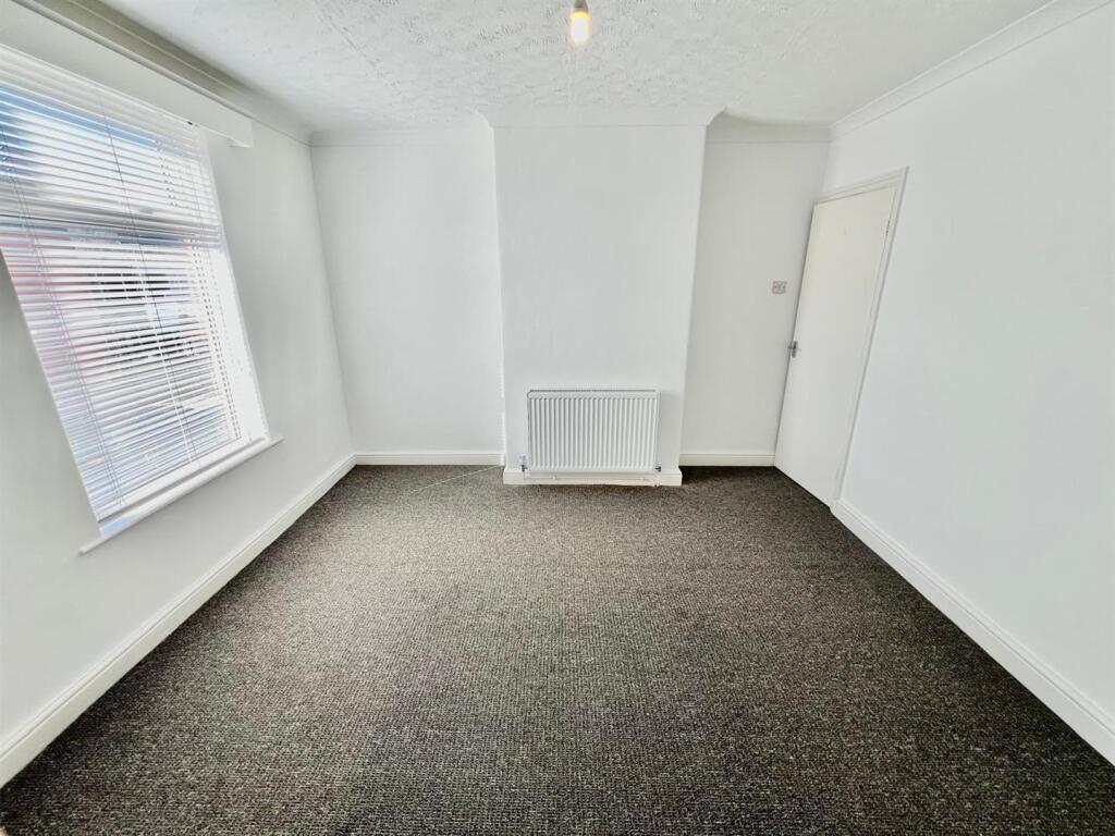 WhatsApp Image 2025-04-10 at 16.03.11 (1).jpeg