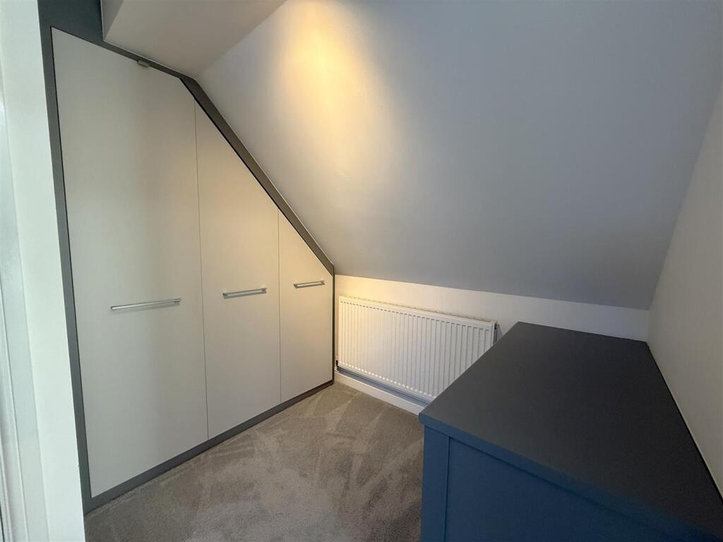 1 Wardrobes.JPG