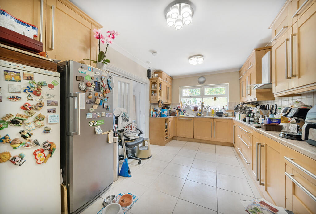 30-681ba80aaeee2-...