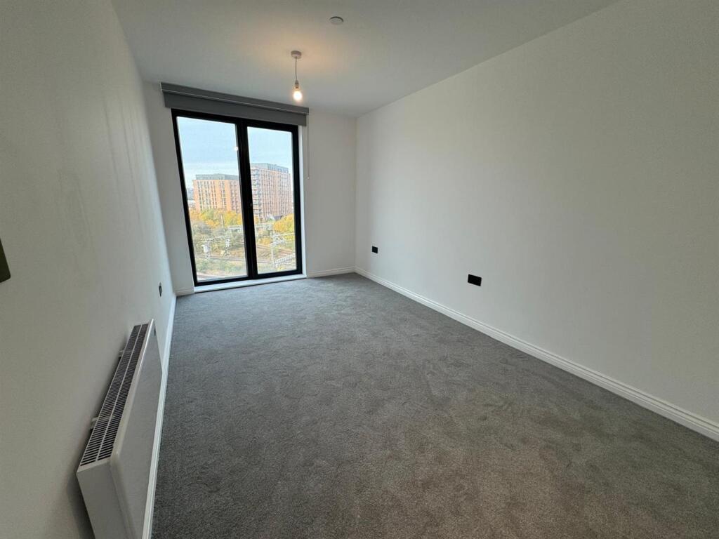 WhatsApp Image 2024-11-18 at 12.20.23_b4ae405e.jpg