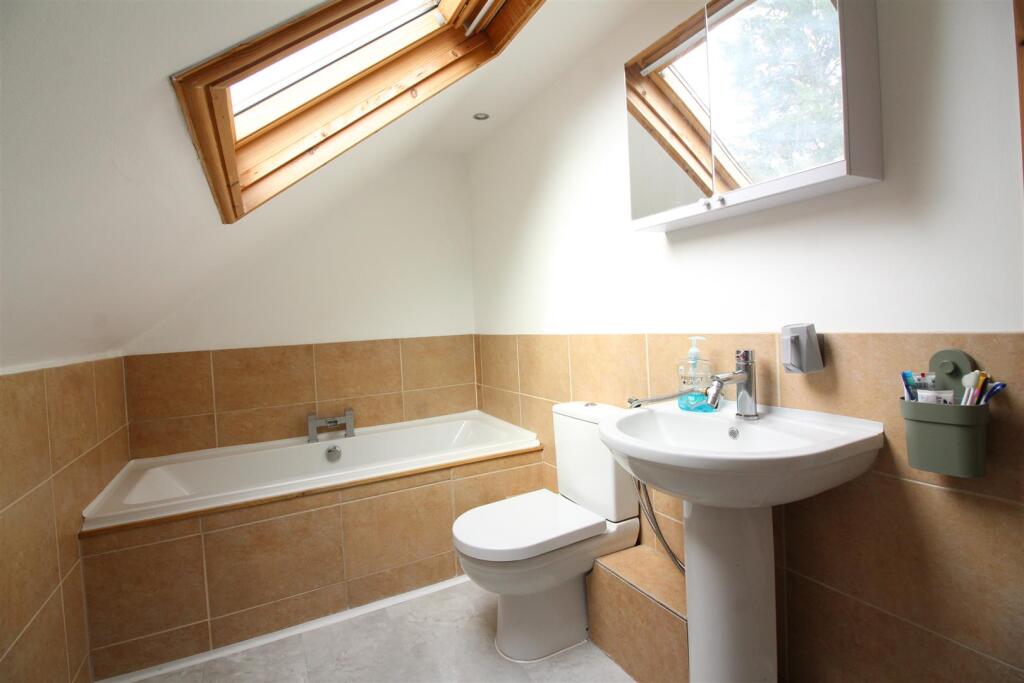 En-suite Bathroom