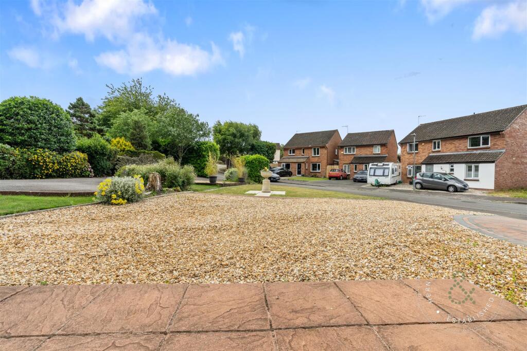 Althorp Drive, Penarth (28).jpg