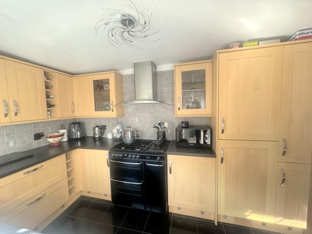 82E722D9-E3E0-4FFF-82BD-C7CE1004F946