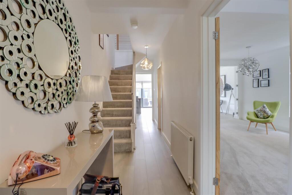 133 LONDON ROAD INSIDE-21.jpg