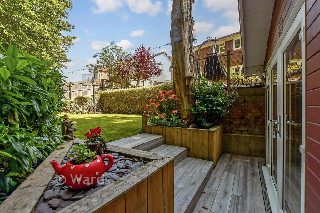 External Lifestyle Photograph