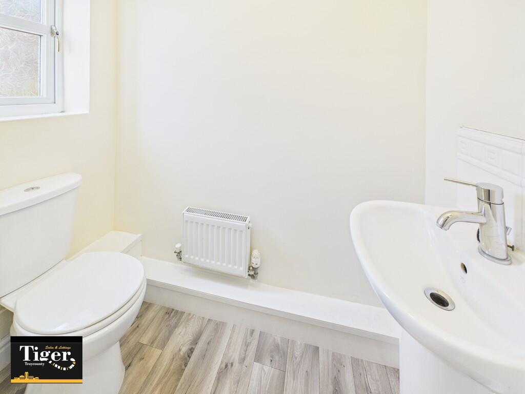 CAM02176G0-PR0701...