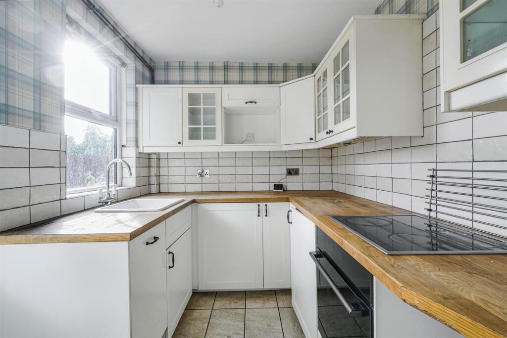 Kitchen 1_1.jpeg