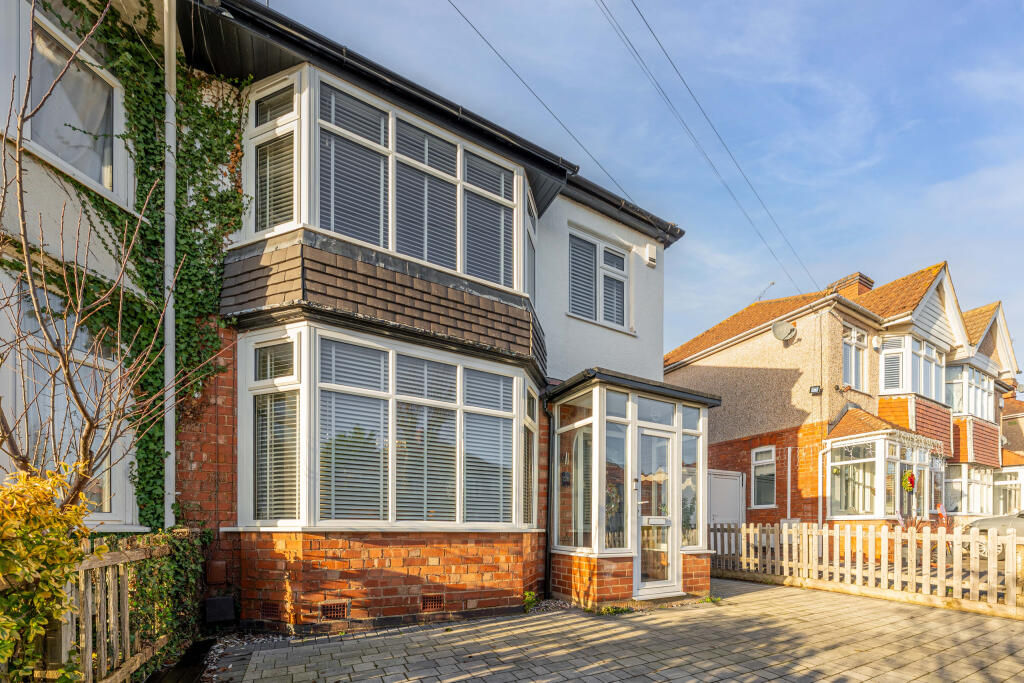 Wainbody Ave South 06475 