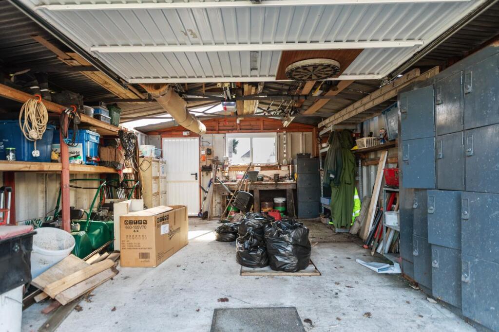 111 East Crescent (21 of 21).jpg