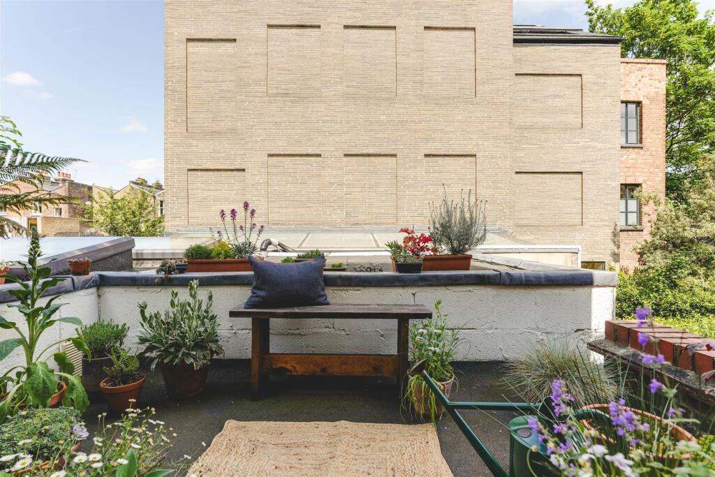 Shrubland Road-18.jpg