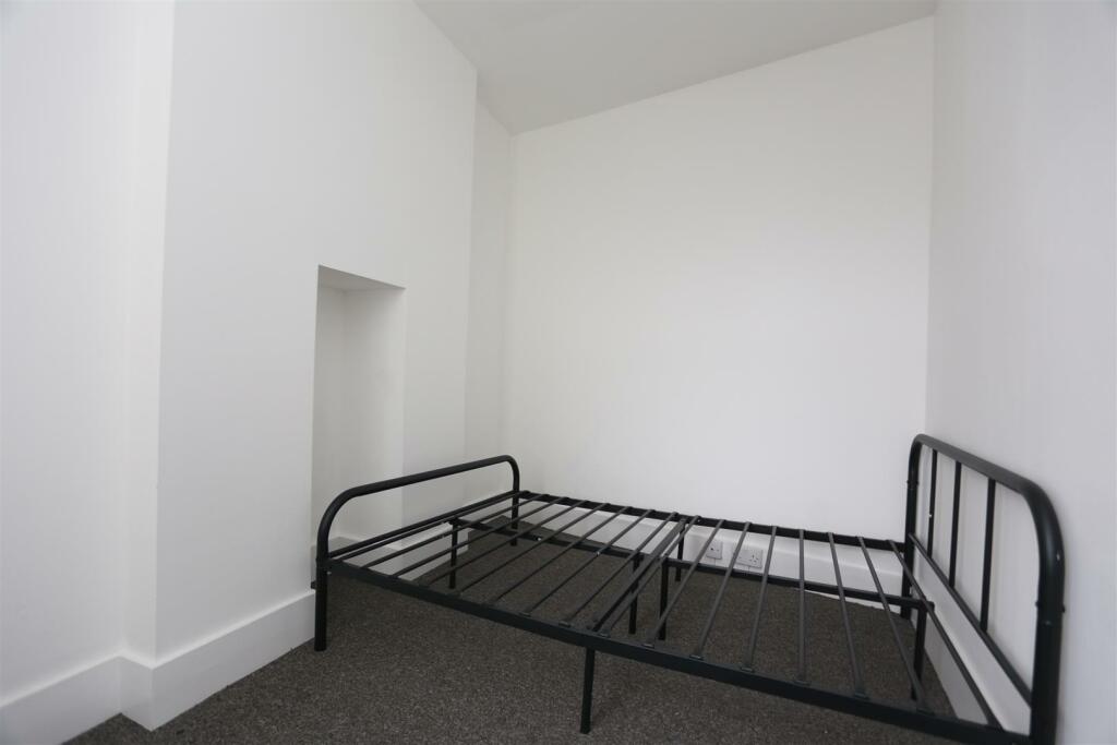 17 Ditchling Road FF Middle (2).JPG