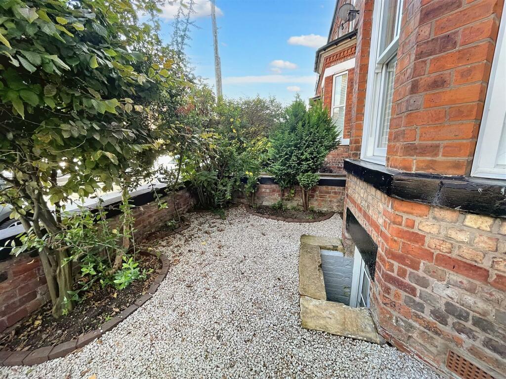 Driveway.jpg