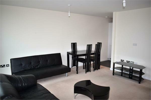 Lounge / Dining Room
