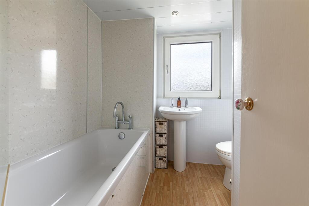 9 Douglas Place Galashiels 37.jpg