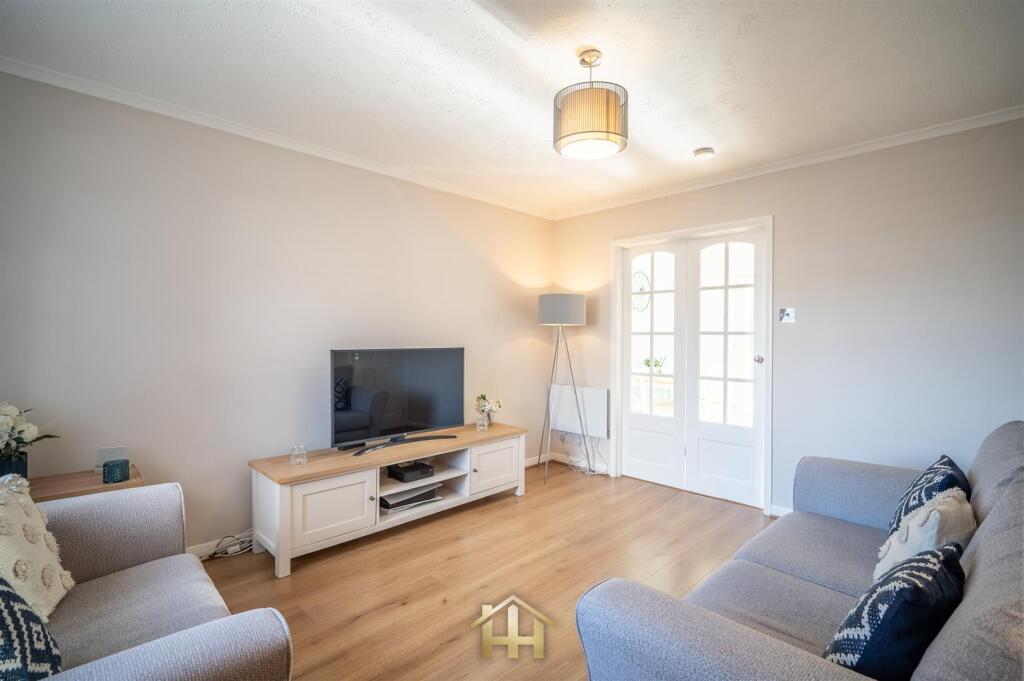 8 KINGENNIE CT 140325 EDIT (26 of 34).jpg