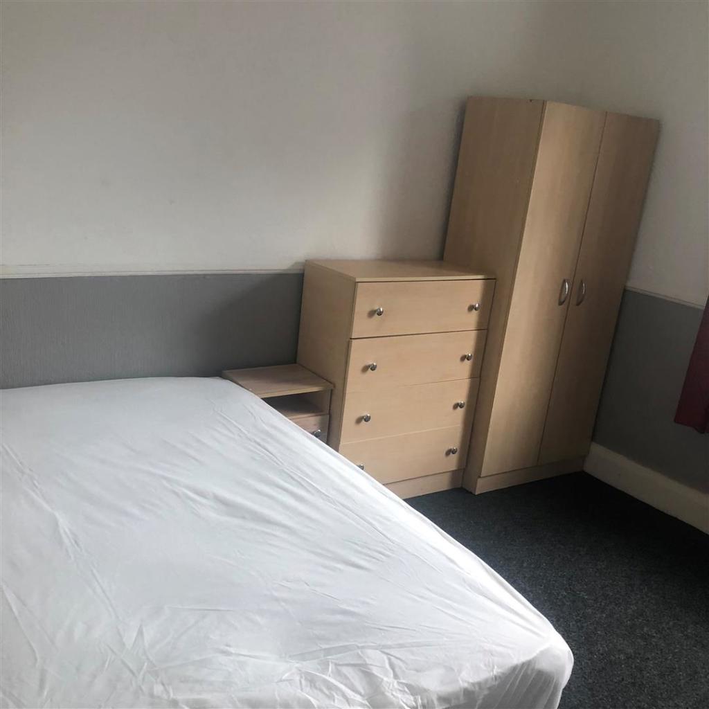 3 Falmouth st.Bedroom 3.jpg