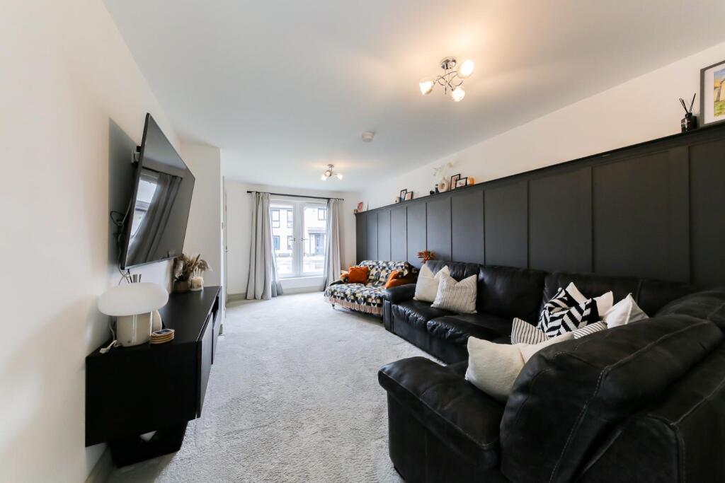 Sitting room.jpg