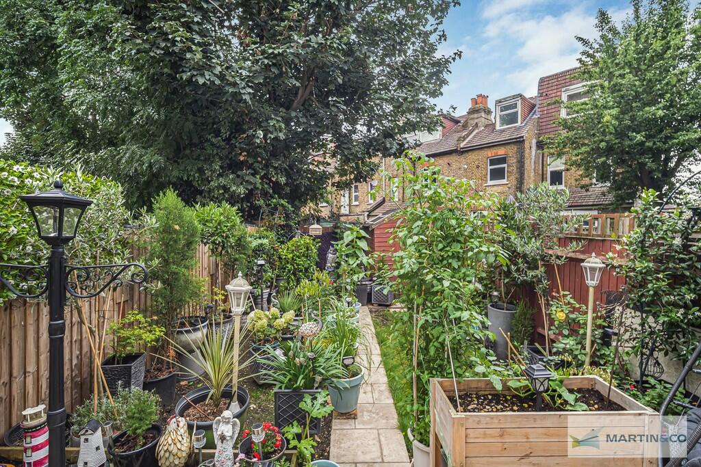 17_38464_watermar...