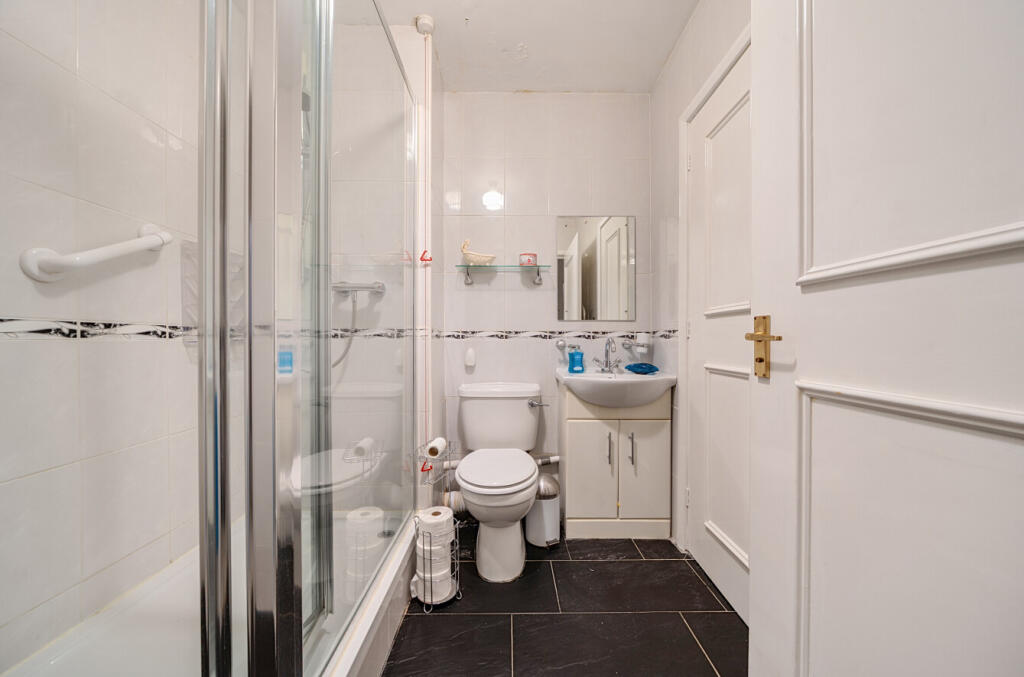 1374308-4-6904913...