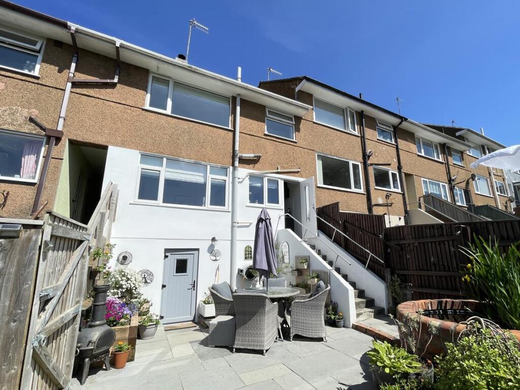 Ashford Crescent 10 - Garden 6.jpg