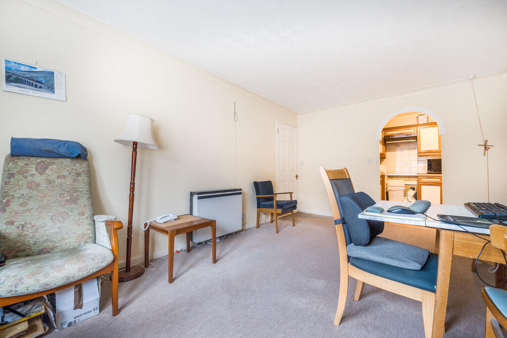 Living/Dining Roo...