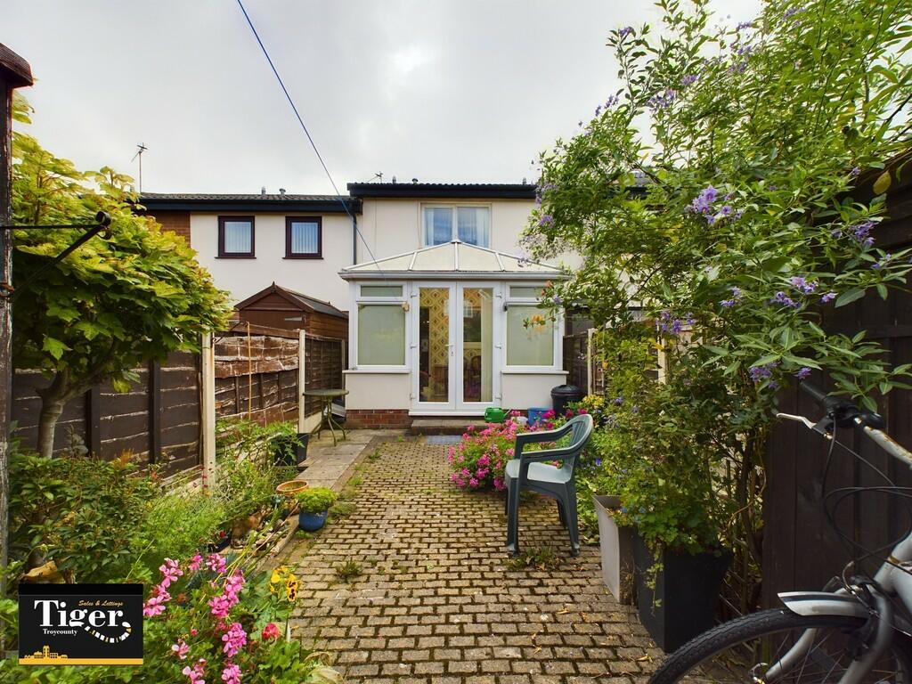 CAM02176G0-PR0338...