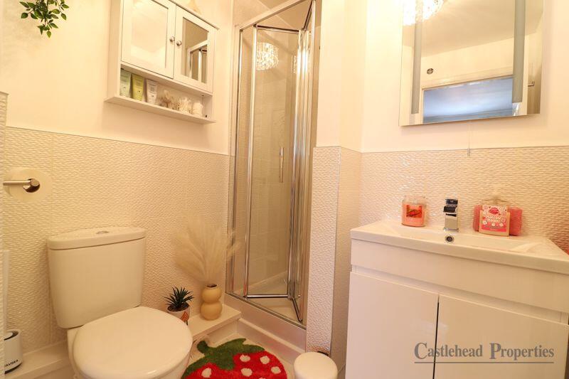 Master En-suite