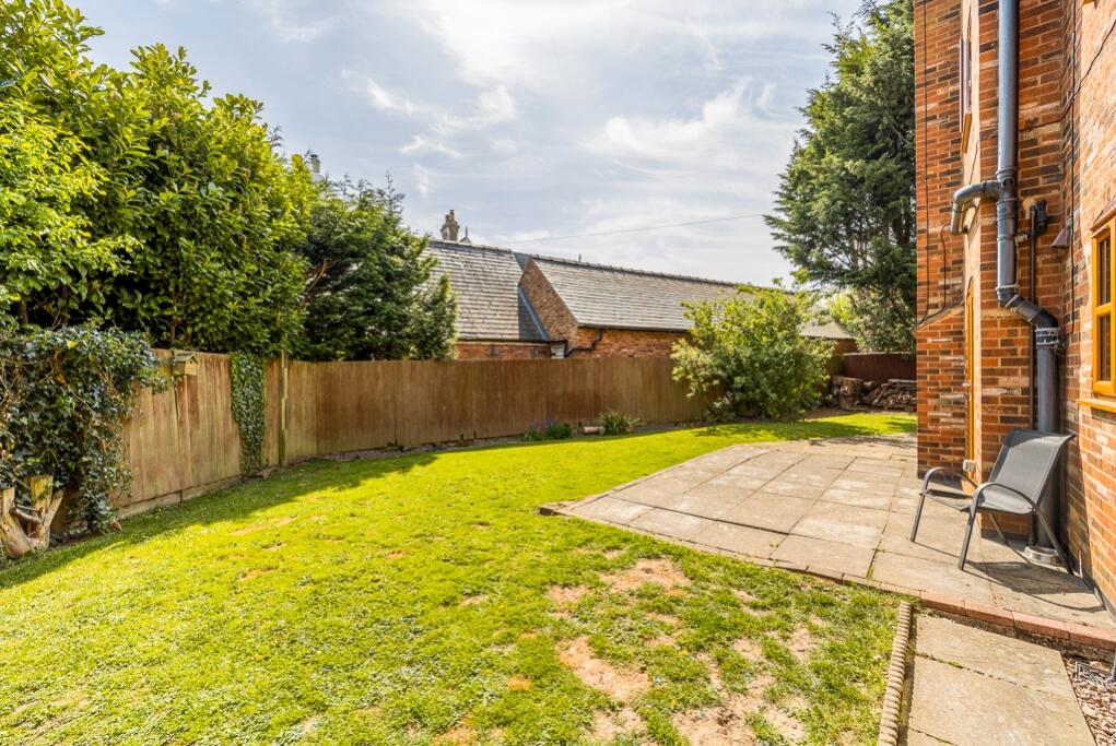 2 Whiteacre Gardens (Gedney)-15