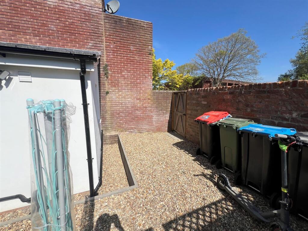 Garden view 2.jpg