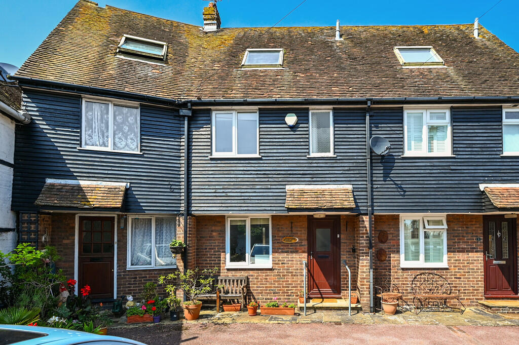 2 Ryeford court t...