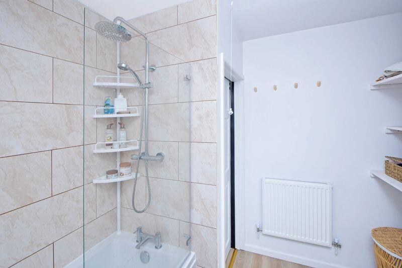 Family Bathroom (Ground Floor)