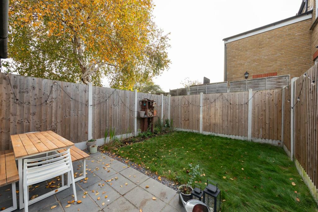 Forest Road E17