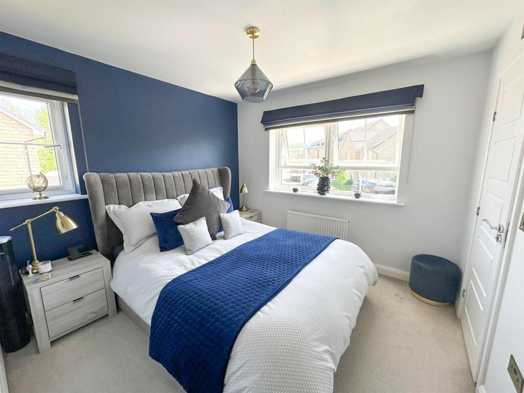 Three bed detached property, Silsden 5