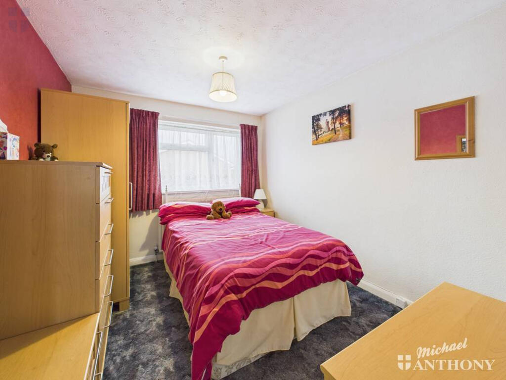 CAM03852G0-PR0471-STILL008-thumbnail-h750-70