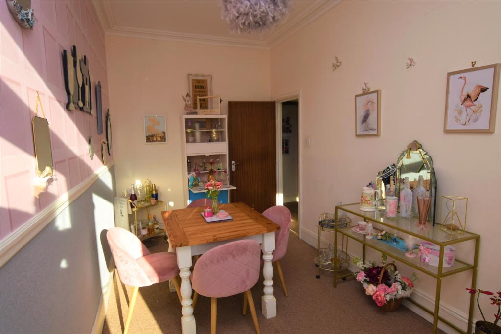 Dining Room/Bedroom