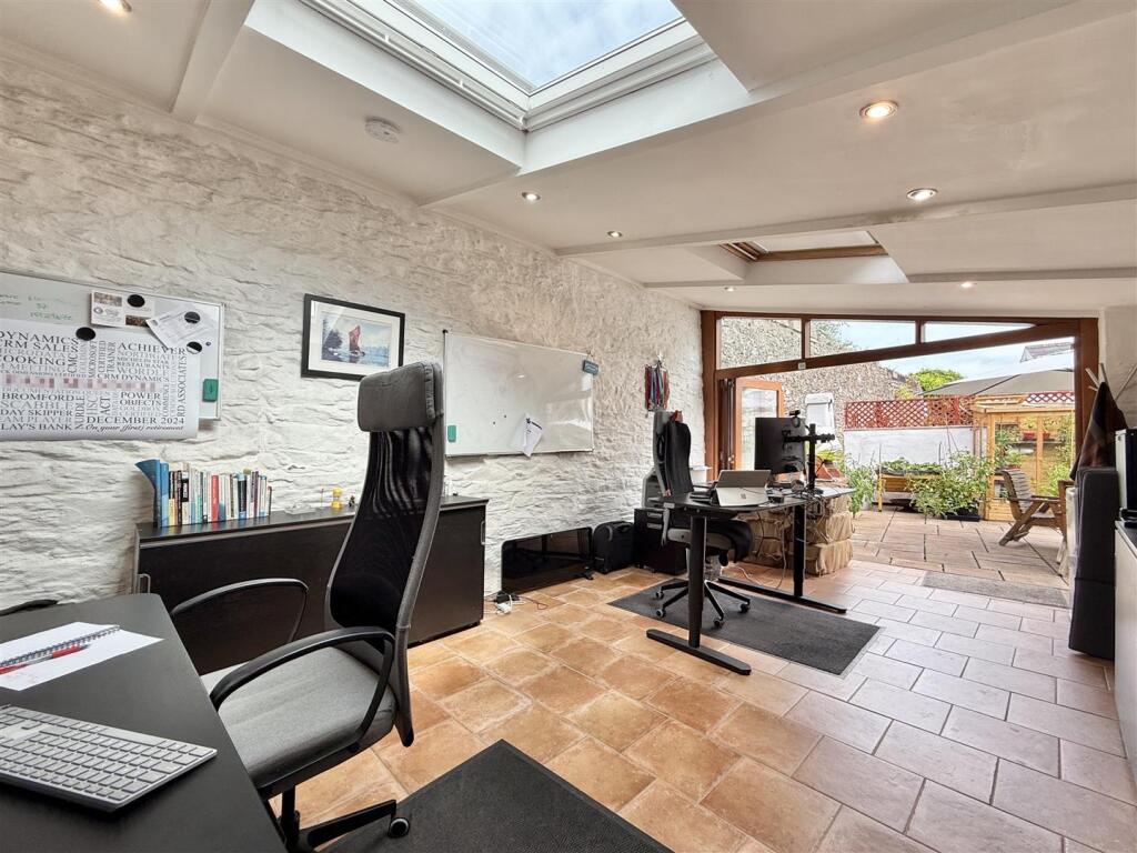 Studio or Office.jpeg