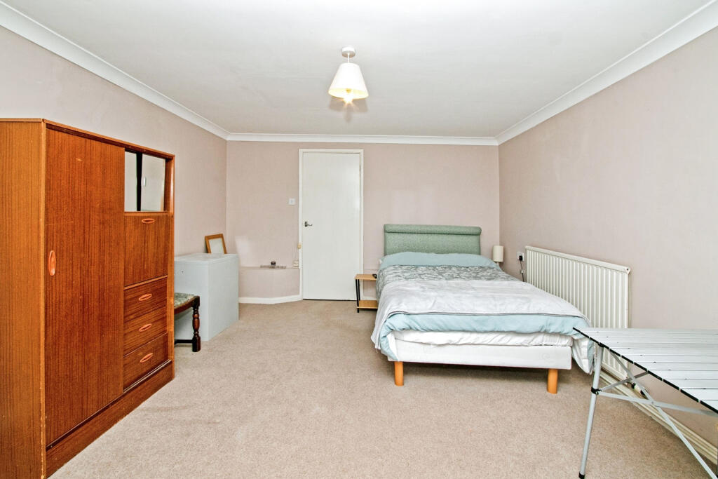 Lower Ground Floor Bedroom